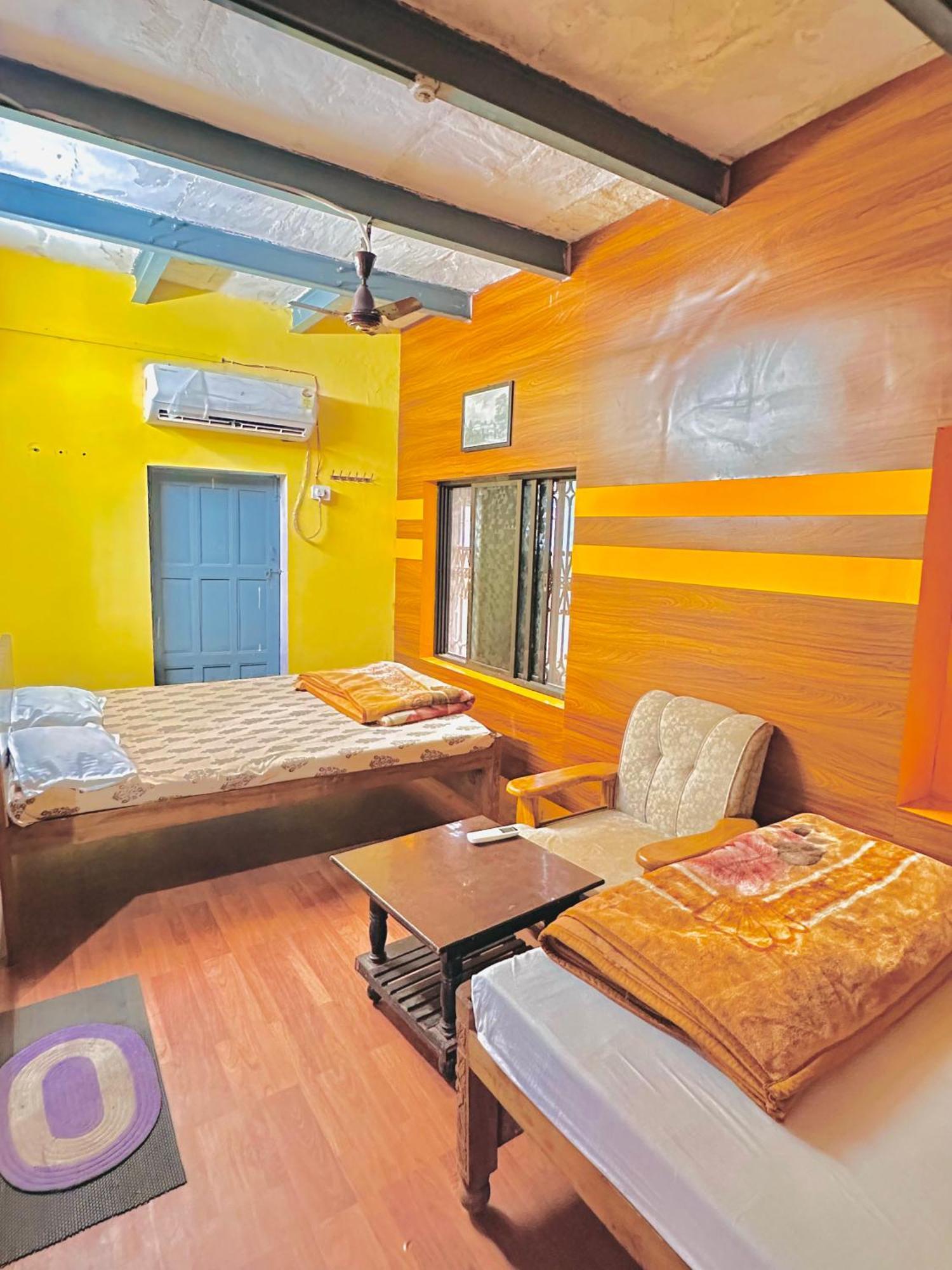 Home Stay Suraj Inn Varanasi Exterior photo