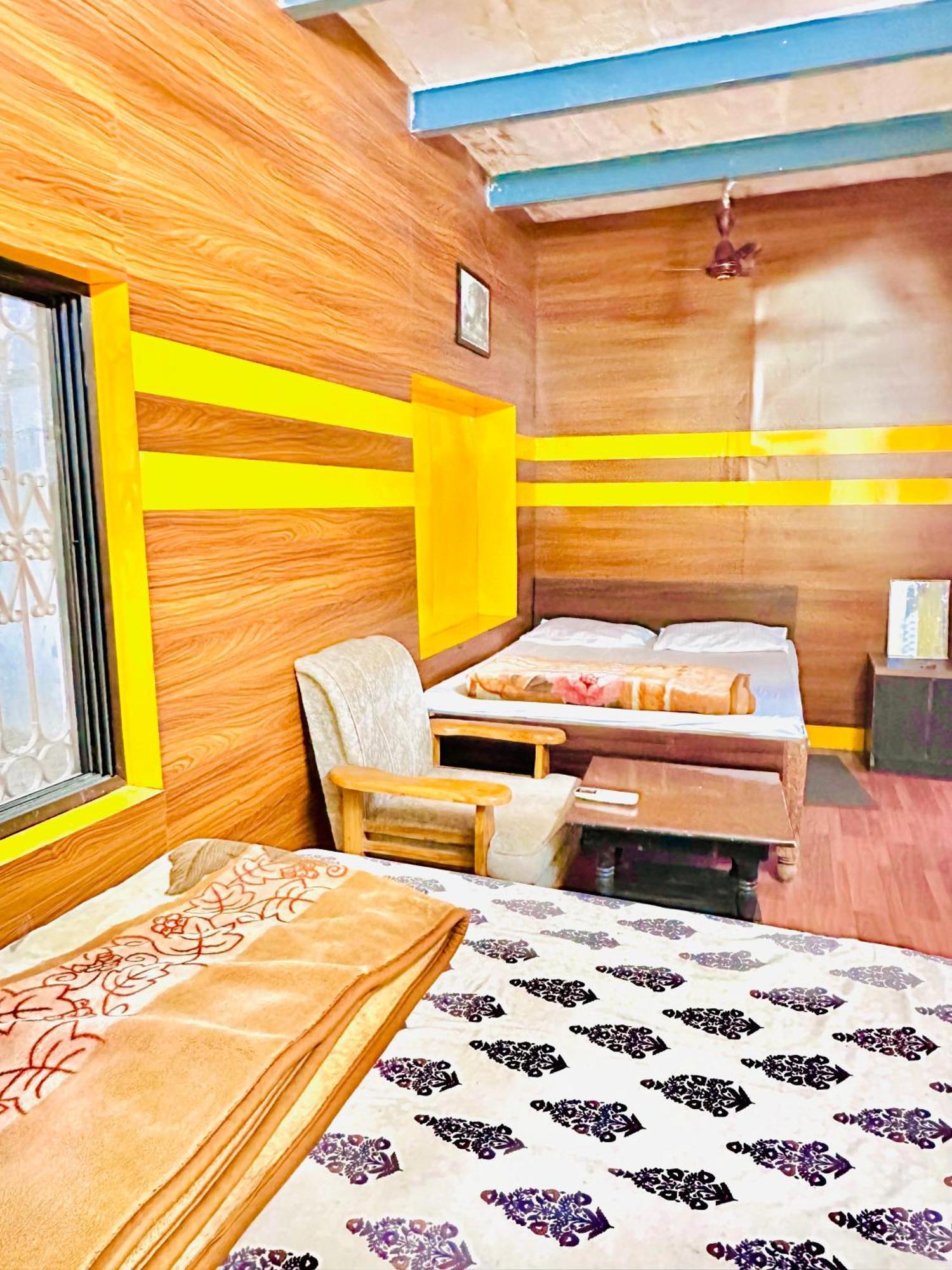 Home Stay Suraj Inn Varanasi Exterior photo